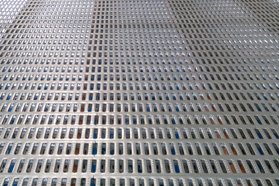 Steel gratings and mesh